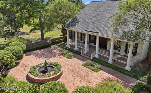 House in Madison, Mississippi, United States 1
