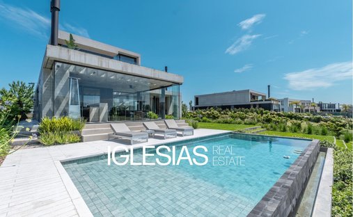 House in Tigre, Buenos Aires Province, Argentina 1