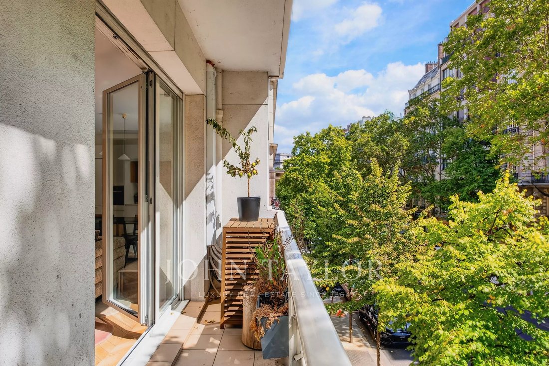 Apartment in Chaillot, Paris 16e Arrondissement, Paris 2 - 18901470