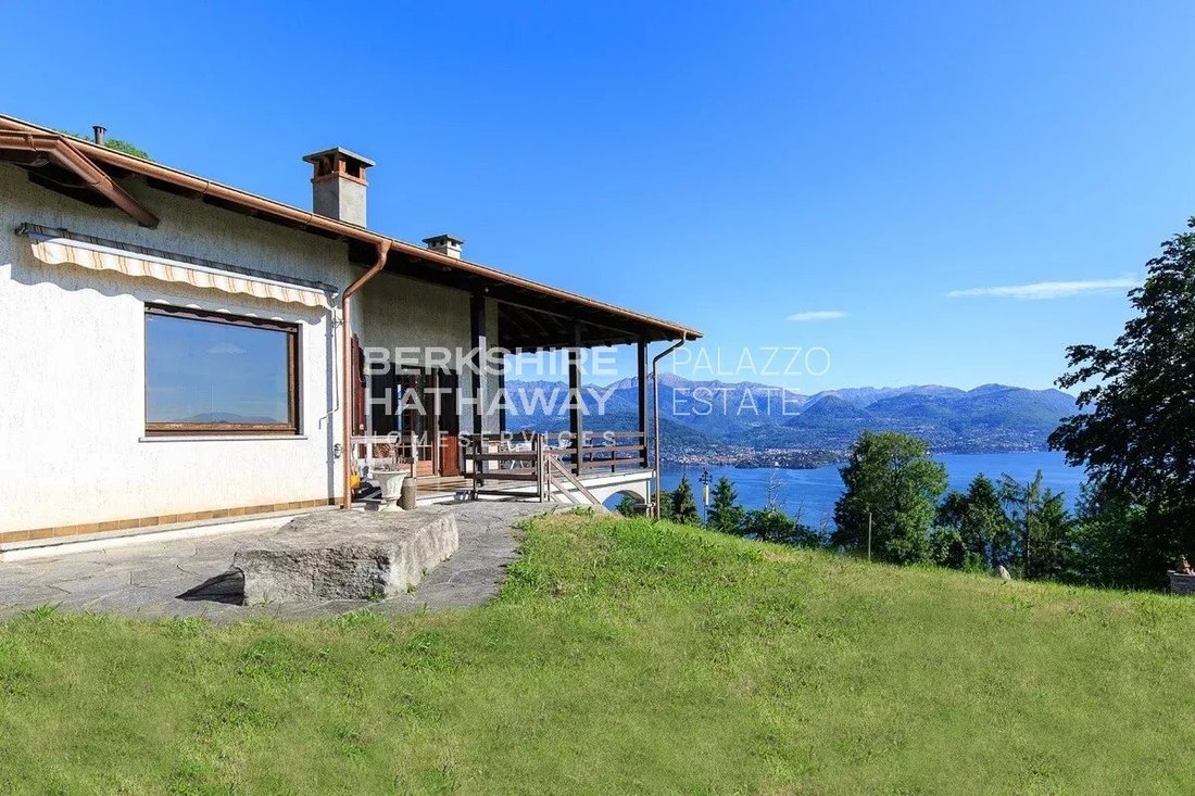 Villa in Stresa, Piemont, Italien 2 - 18898004