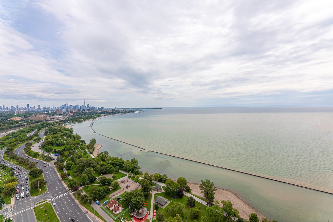Condominio en Toronto, Ontario, Canadá 2 - 18902505