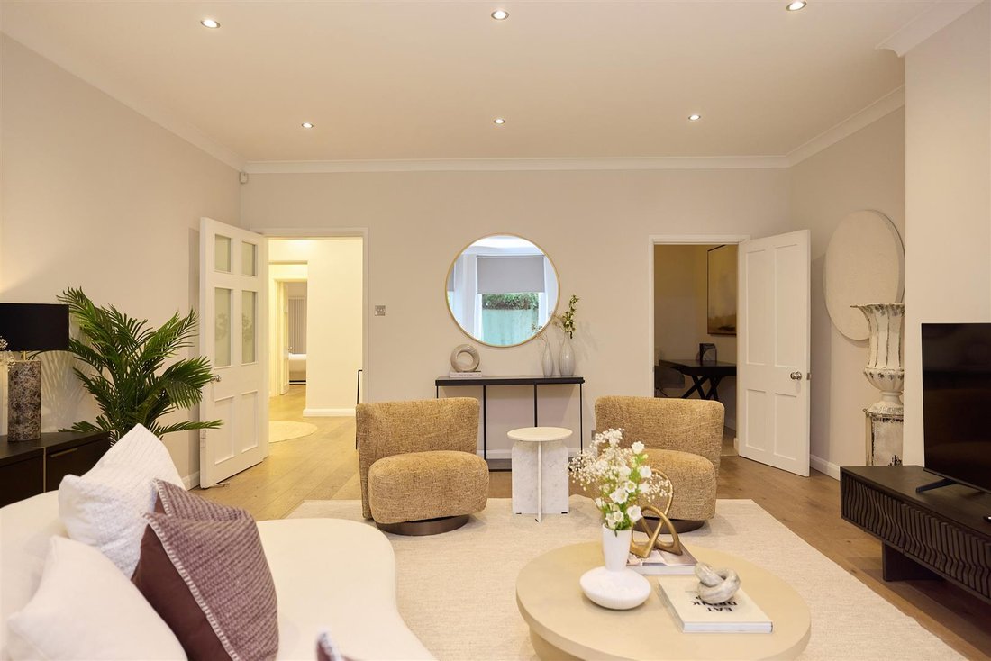 Apartment in Belsize Park, Camden, England 5 - 18896203
