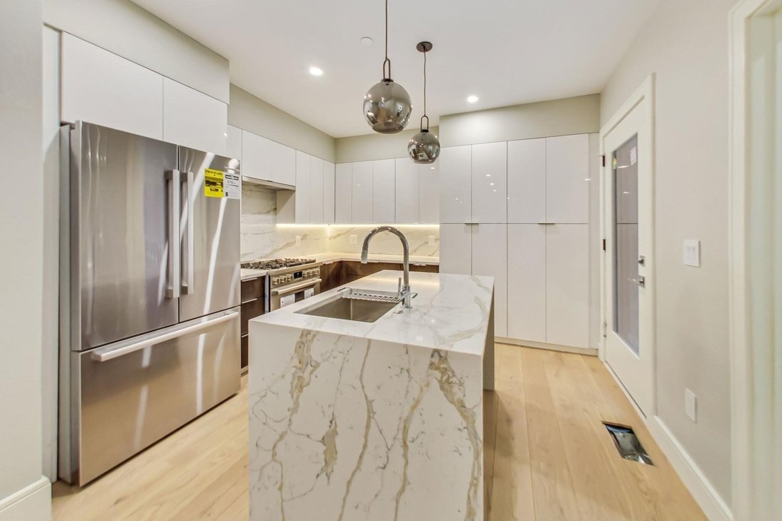 Condo in Boston, Massachusetts, United States 2 - 18896316