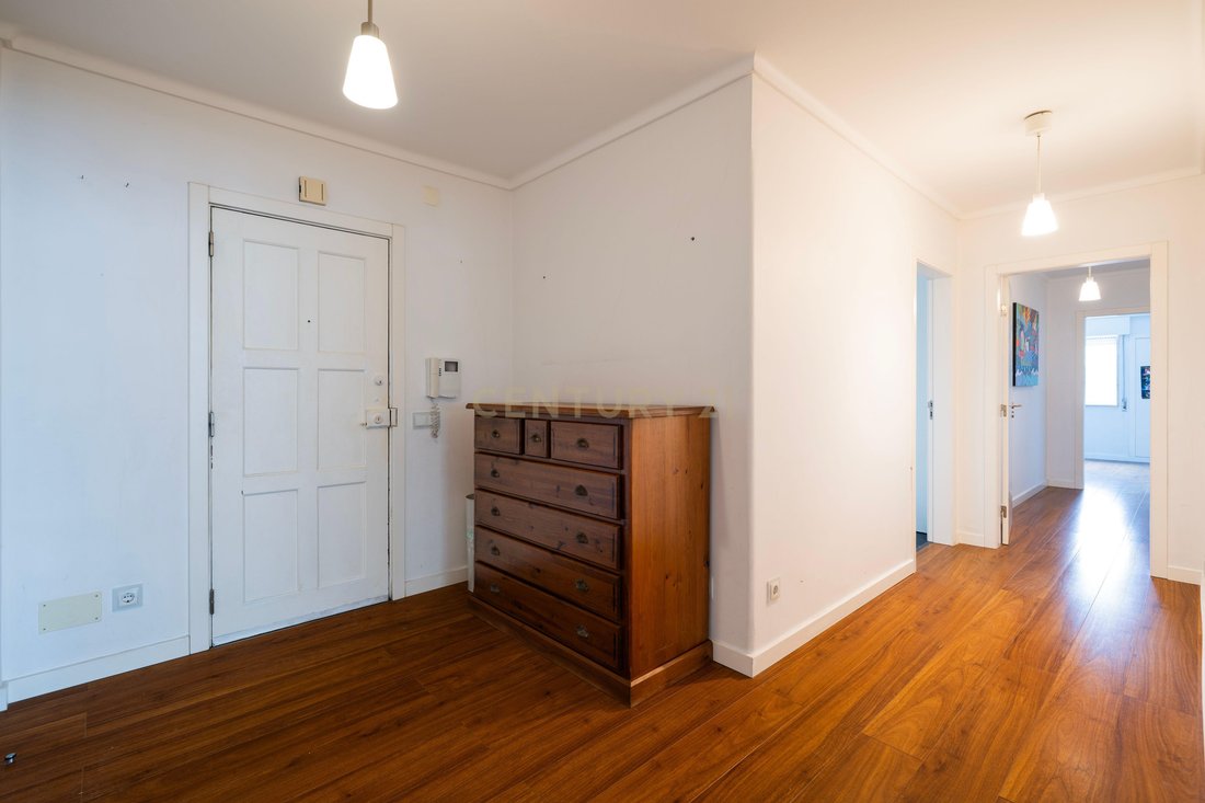 Apartamento en Linda-a-Velha, Distrito de Lisboa, Portugal 5 - 18900861