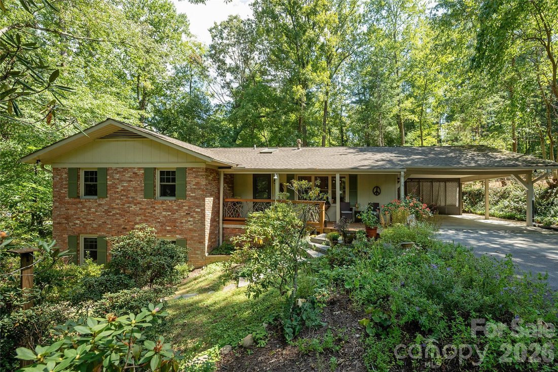 Casa a Hendersonville, Carolina del Nord, Stati Uniti 1 - 18898077