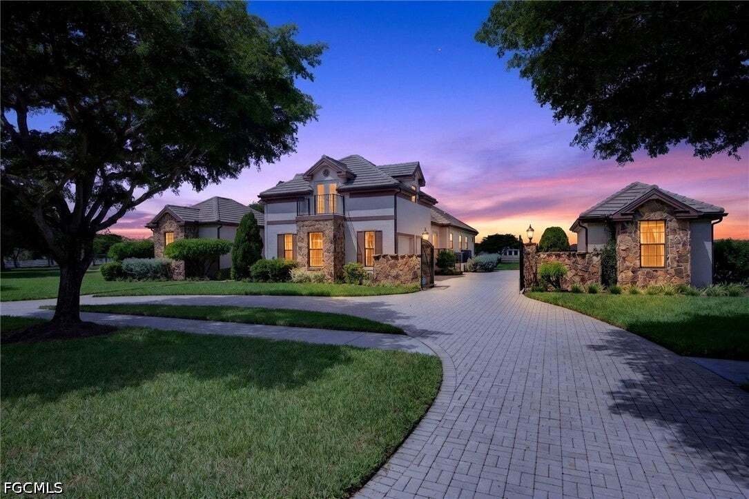 House in Fort Myers, Florida, United States 3 - 18898835