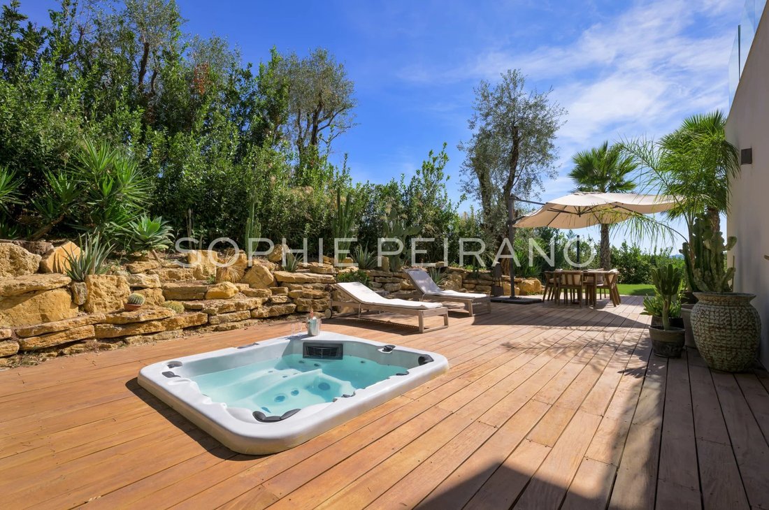 Villa en Opio, Provenza-Alpes-Costa Azul, Francia 4 - 18897779