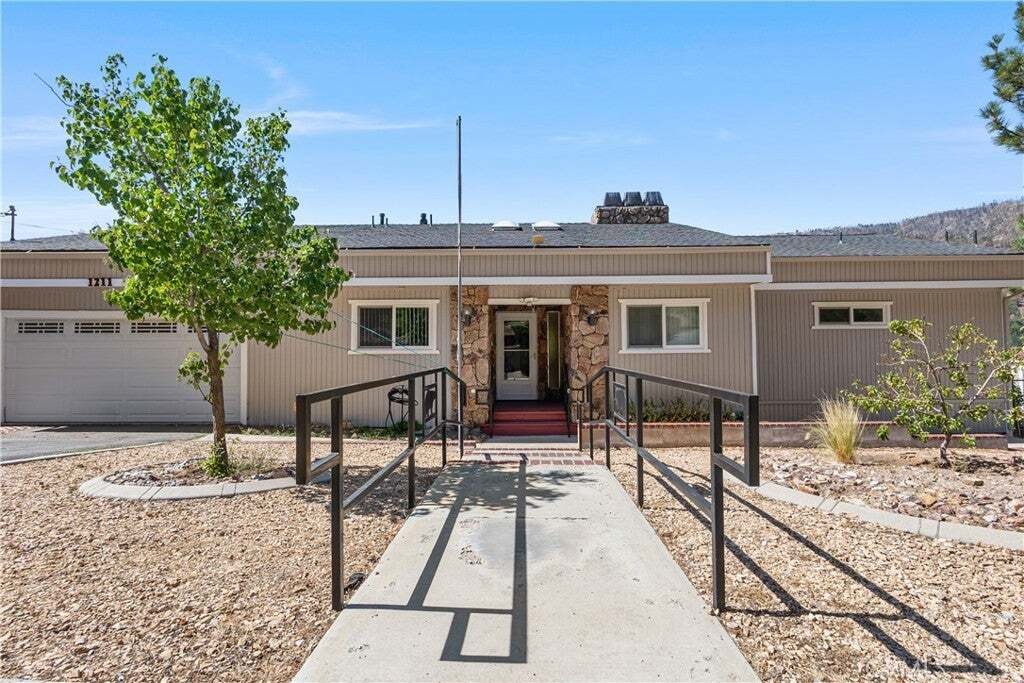 House in Wrightwood, California, United States 1 - 18630108