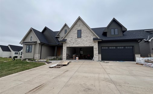 Casa en Urbandale, Iowa, Estados Unidos 1