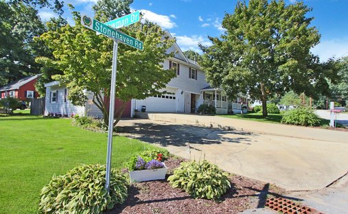 House in Nashua, New Hampshire, United States 1