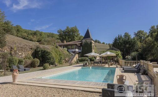 Estate in Varen, Occitania, France 1
