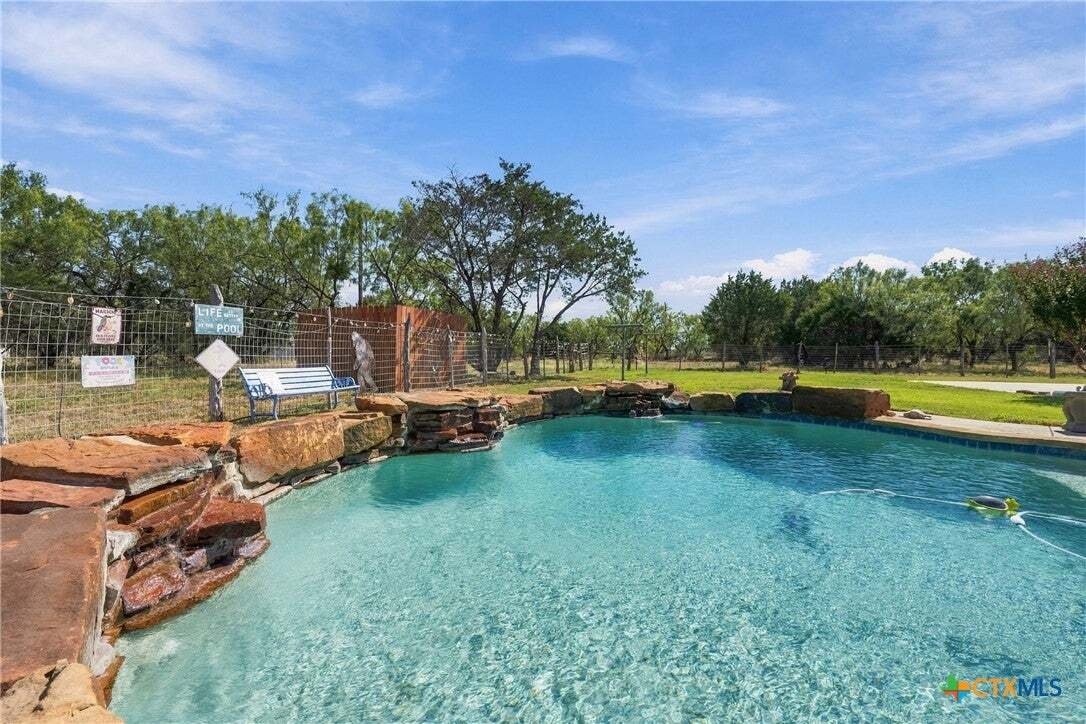 House in Burnet, Texas, United States 1 - 18899184