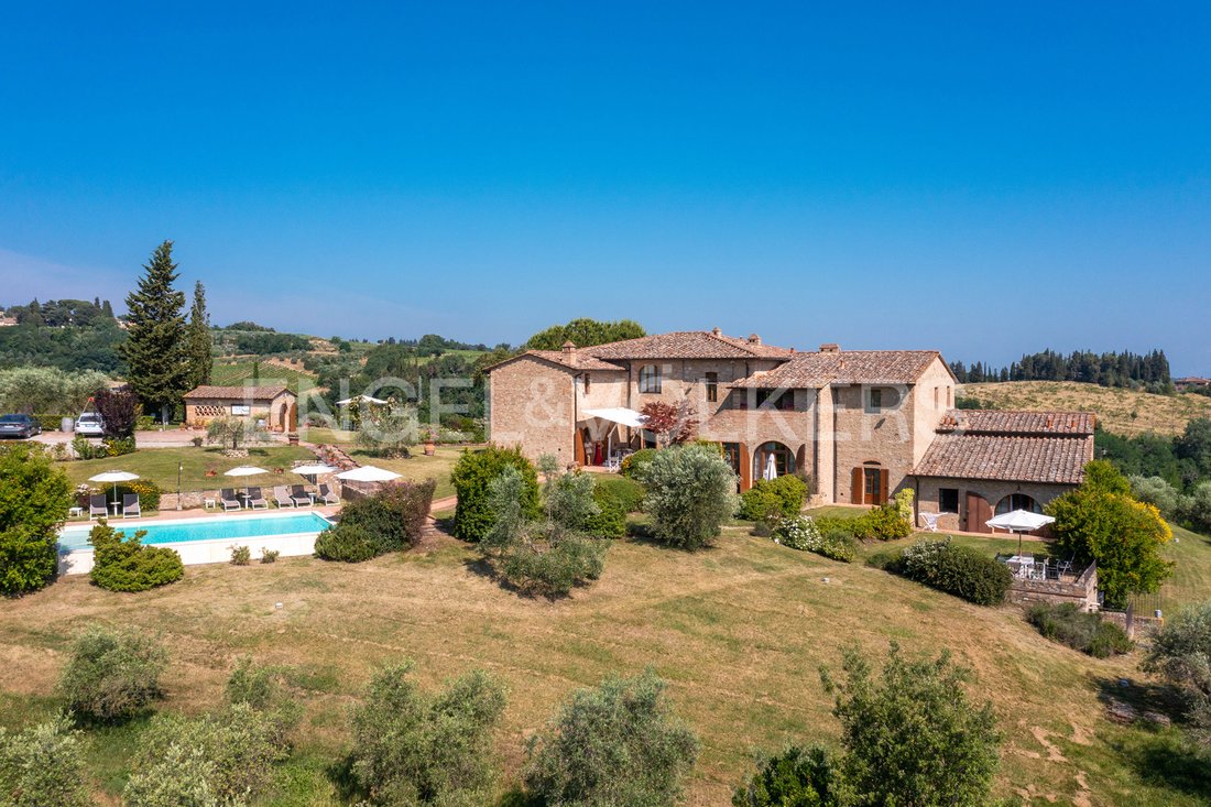 Estate in San Gimignano, Tuscany, Italy 1 - 14244474