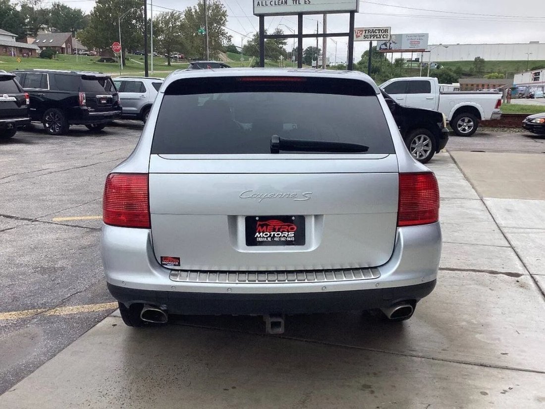 Suv in Omaha, NE, United States 5 - 18898136