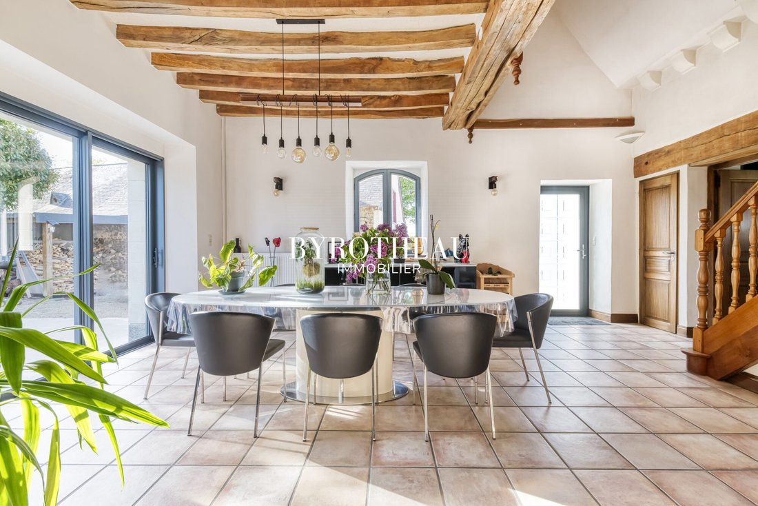 House in Segre, Segre-en-Anjou Bleu, France 1 - 18902468