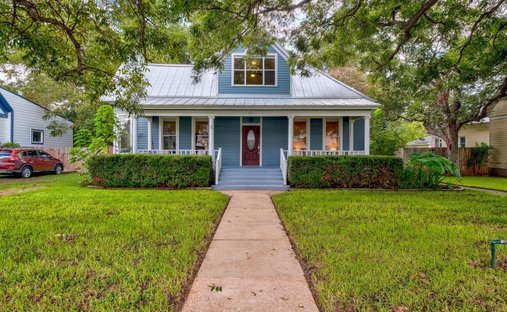 House in Smithville, Texas, United States 1