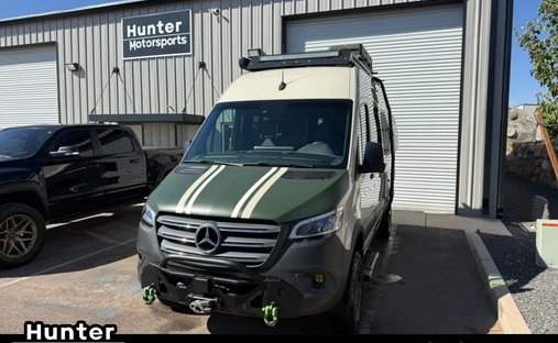 2022 Mercedes-Benz Sprinter Cargo Van 2500 Standard Roof V6 144" 4WD in Hurricane, UT, United States 1
