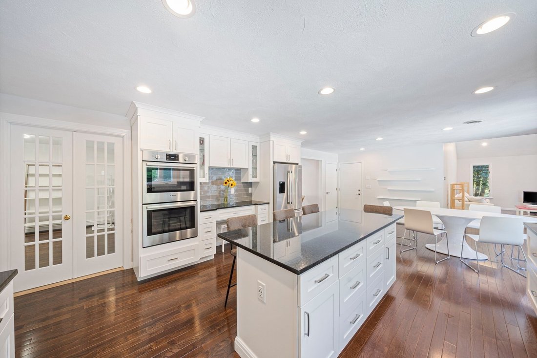 House in Sharon, Massachusetts, United States 4 - 18902630