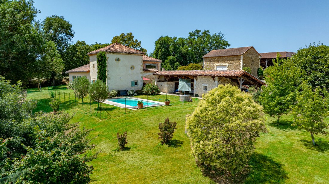 Casa en Saint-Jean-Poutge, Occitania, Francia 1 - 18897444