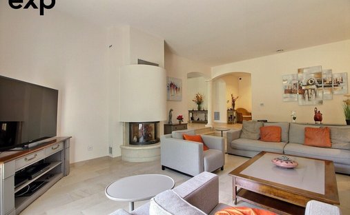 Villa à Nevons-route d'Apt, L'Isle-sur-la-Sorgue, France 1