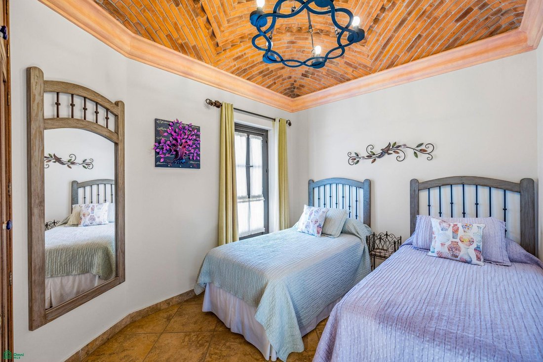 Maison à Fraccionamiento Zirándaro, Guanajuato, Mexique 4 - 18826698
