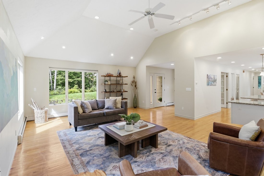 House in Bolton, Massachusetts, United States 4 - 18900116