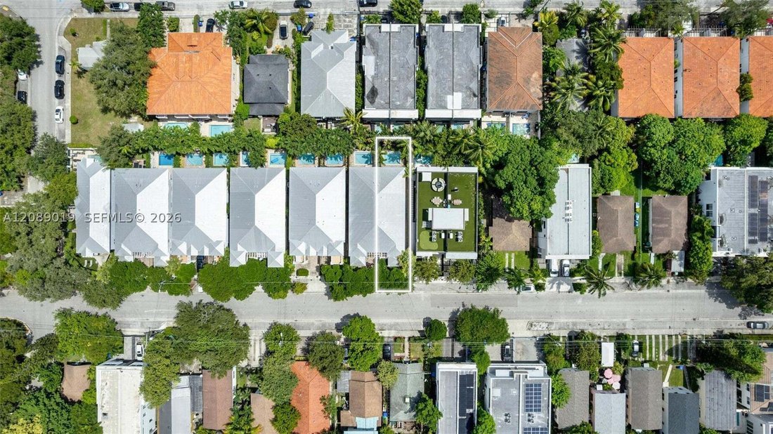 Townhouse in Miami, Florida, United States 3 - 18899728