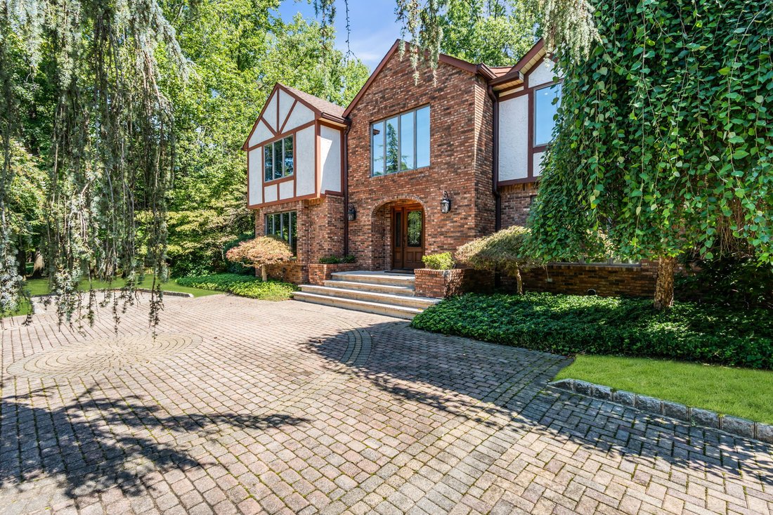 House in Holmdel, New Jersey, United States 1 - 18895521