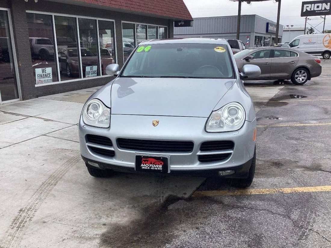 Suv in Omaha, NE, United States 3 - 18898136