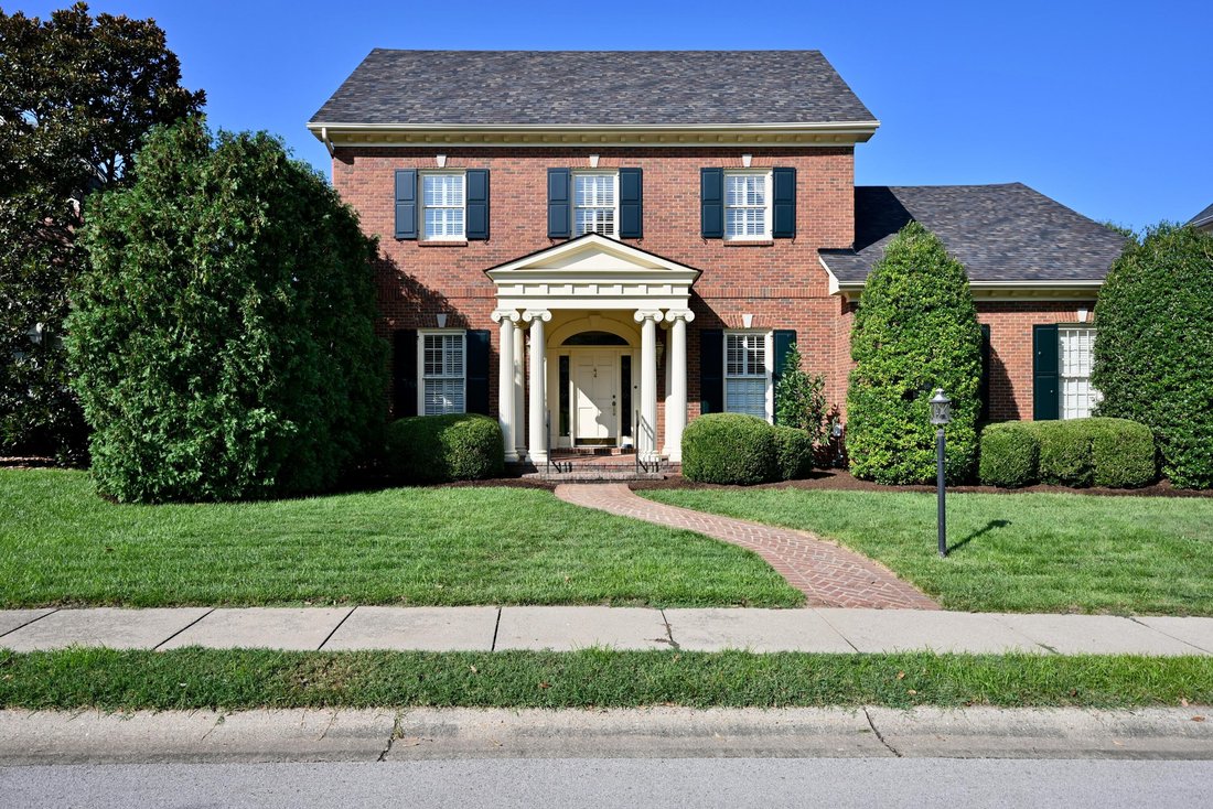 House in Watterson Park, Kentucky, United States 1 - 18899308