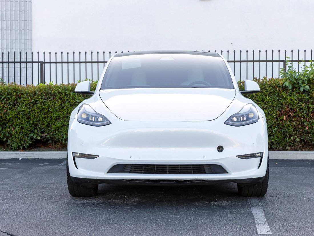 Suv in Azusa, CA, United States 2 - 18855180