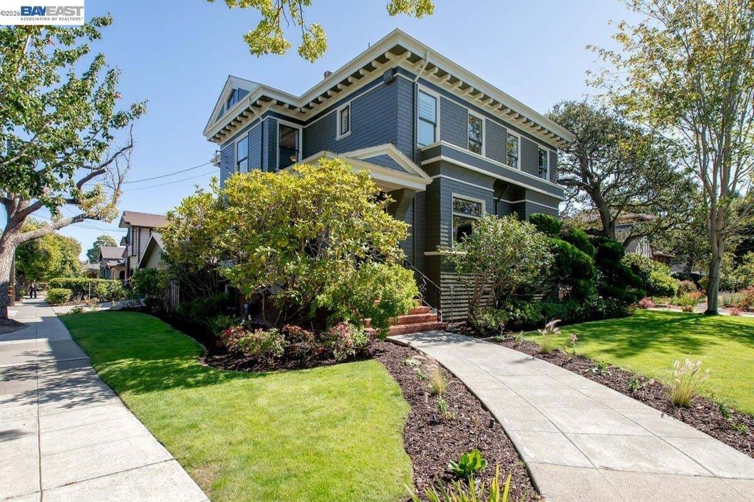 House in Alameda, California, United States 4 - 18899815