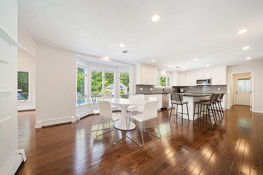 House in Sharon, Massachusetts, United States 5 - 18902630