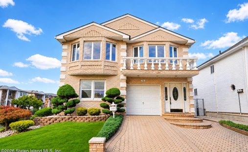 House in New York, New York, United States 1