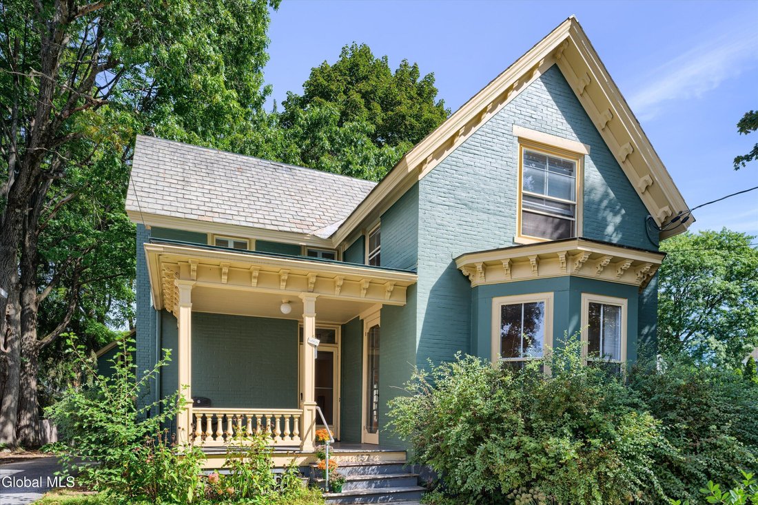 Maison à Saratoga Springs, État de New York, États-Unis 2 - 18895784