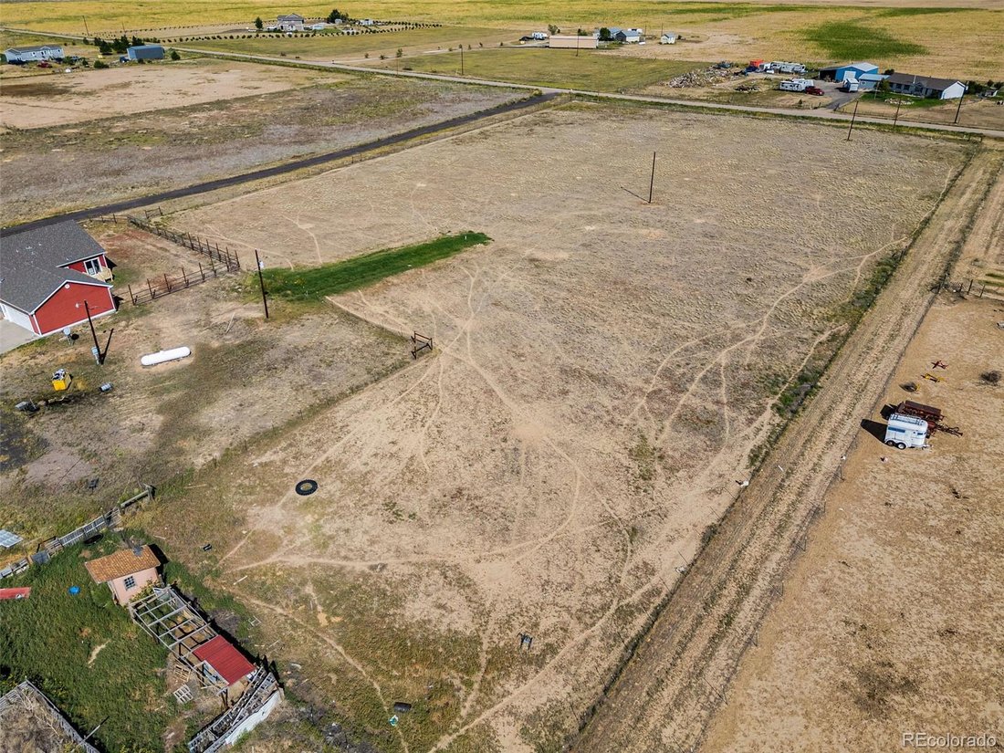 House in Bennett, Colorado, United States 2 - 18900044