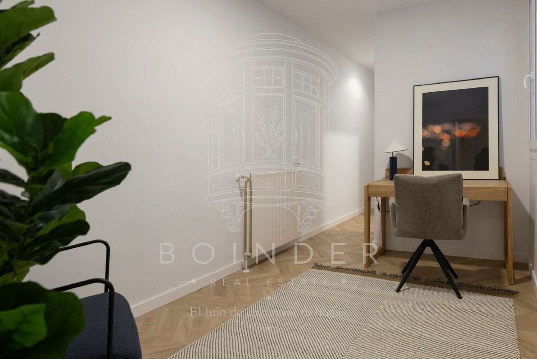 Apartment in Chamberi, Madrid, Spain 5 - 18683598