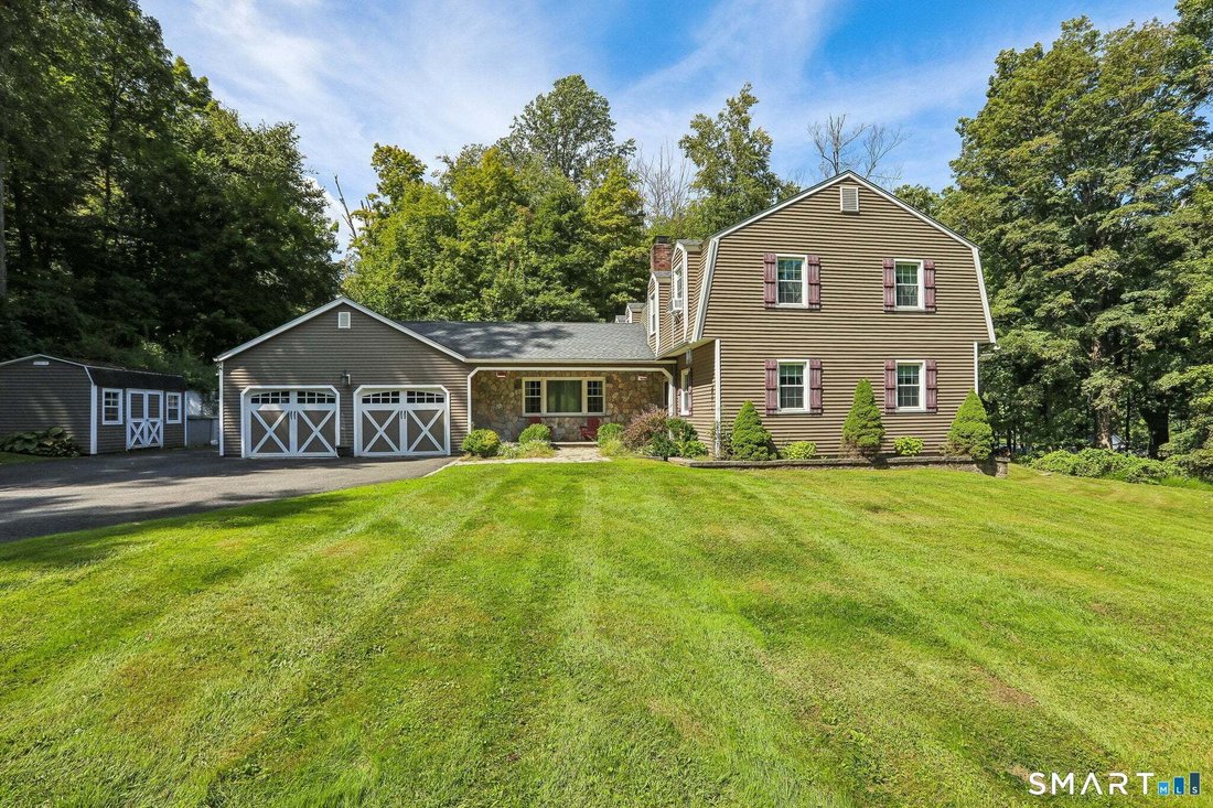 House in Bethel, Connecticut, United States 2 - 18899281