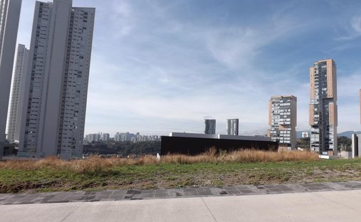 Land in Naucalpan de Juárez, Bundesstaat Mexiko, Mexiko 1