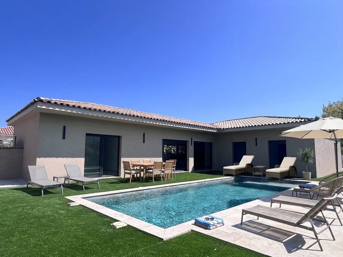 House in Grimaud, Provence-Alpes-Côte d'Azur, France 2 - 18876118