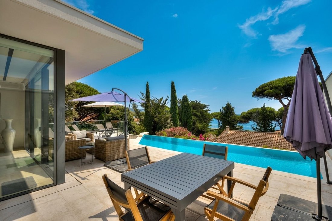 Villa in Ville-Les Saquedes-Le Bouillonnet, Sainte-Maxime, Frankreich 1 - 18789019