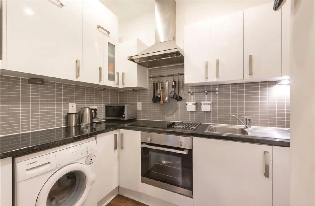 Apartment in Hyde Park, Westminster, England 3 - 16734874
