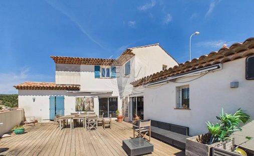 Casa a Le Plan-de-la-Tour, Provenza-Alpi-Costa Azzurra, Francia 1