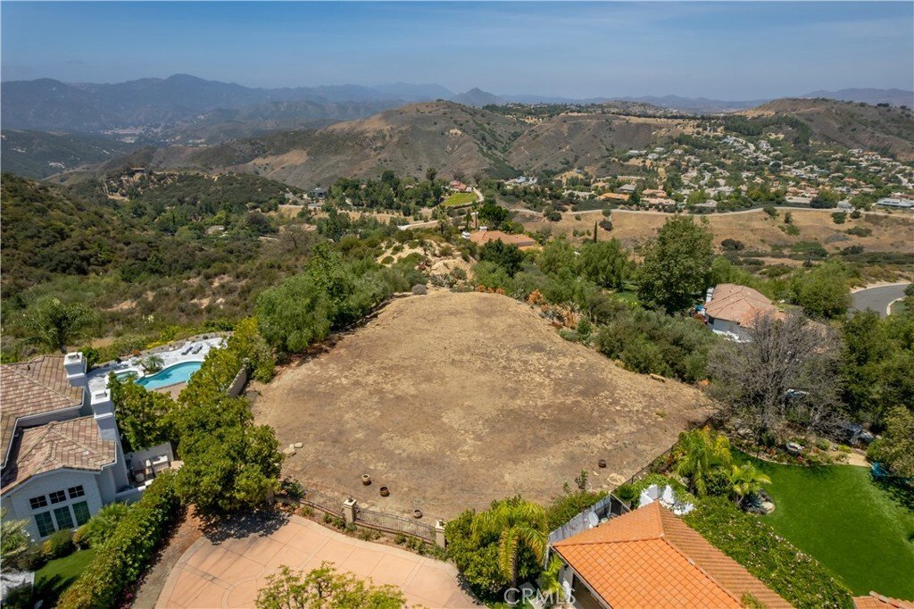 Land in Hidden Hills, California, United States 3 - 18156201