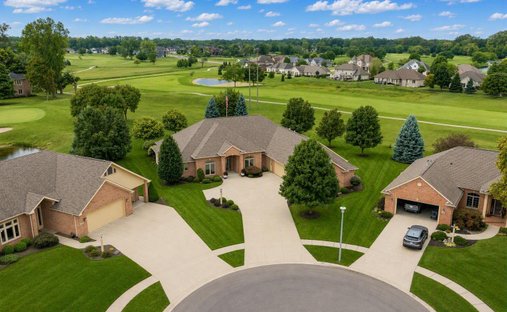 Condo in Auburn, Indiana, United States 1