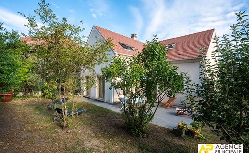 Haus in Sud, Le Mesnil-le-Roi, Frankreich 1