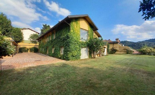 Villa in Pino Torinese, Piedmont, Italy 1