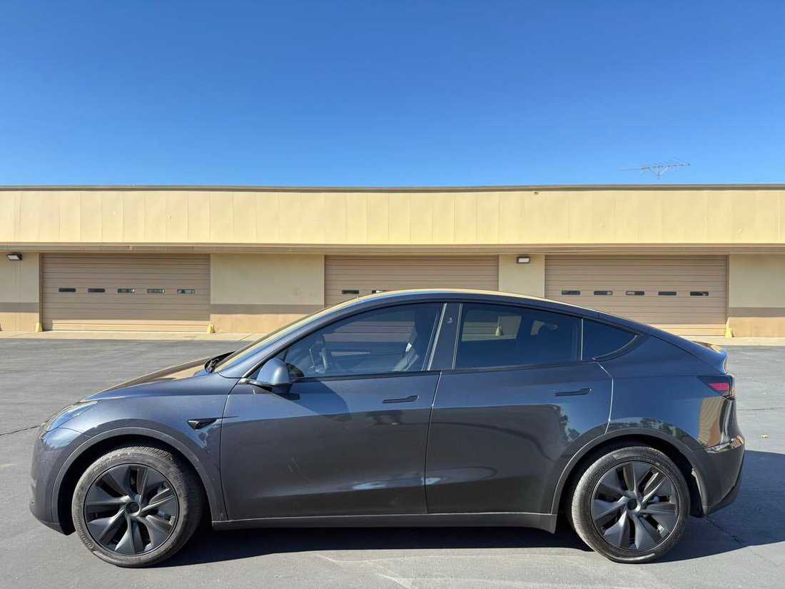 Suv in Sacramento, CA, United States 4 - 18896996