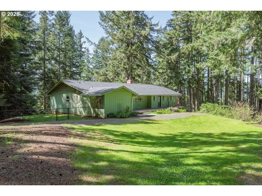 House in Umpqua, Oregon, United States 3 - 18899020