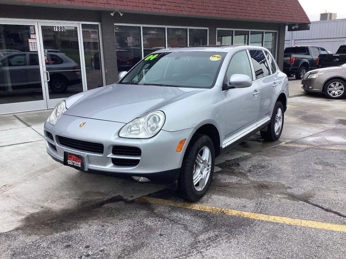 Suv in Omaha, NE, United States 2 - 18898136